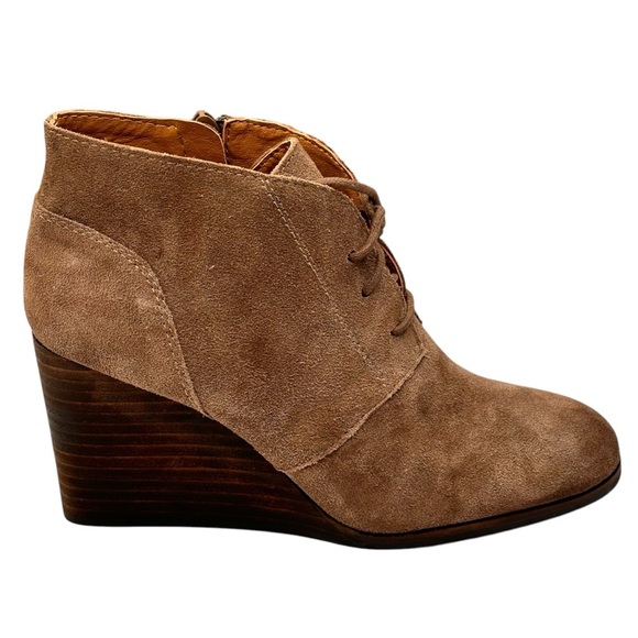 NEW Lucky Brand Women's Bootie 7M Shylow Wedge Beige Suede Lace Up Side Zipper - Picture 3 of 14